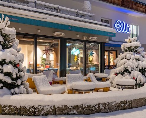 Hotel Blue_Urlaub mit Hund_außen Terrasse Winter