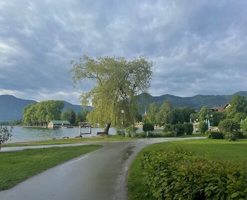 Schnitzers Dahoam_Urlaub mit Hund_Tegernsee Park