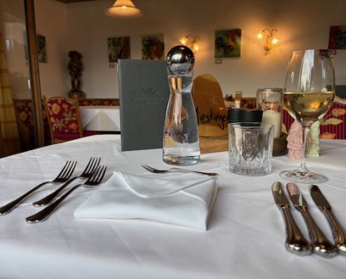 Urlaub mit Hund_Tirol_Hotel Bergfrieden Fiss_Abendessen