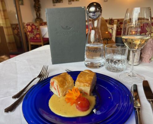 Urlaub mit Hund_Tirol_Hotel Bergfrieden Fiss_Abendessen Hauptspeise