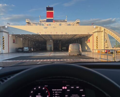 schweden-mit-hund-reisebericht-gdynia-fähre-stenaline-auffahrt