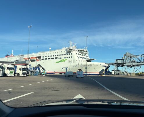 schweden-mit-hund-reisebericht-stenaline-hunde-angekommen in karlskrona