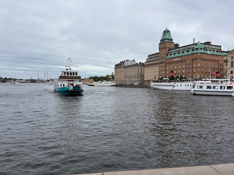 schweden-mit-hund-reisebericht-stockholm-faehre-emelie